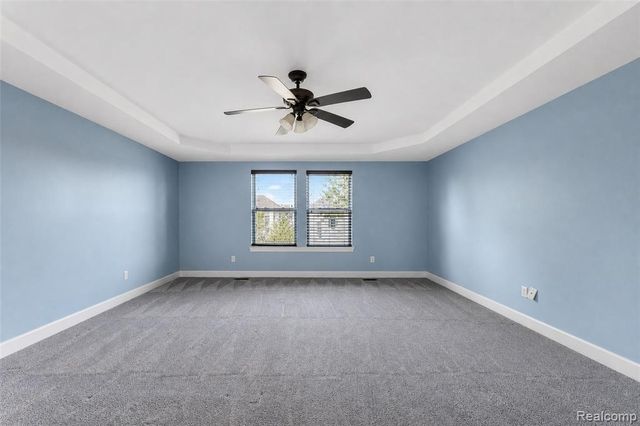 54908 N Grenelefe Circle, South Lyon, MI 48178