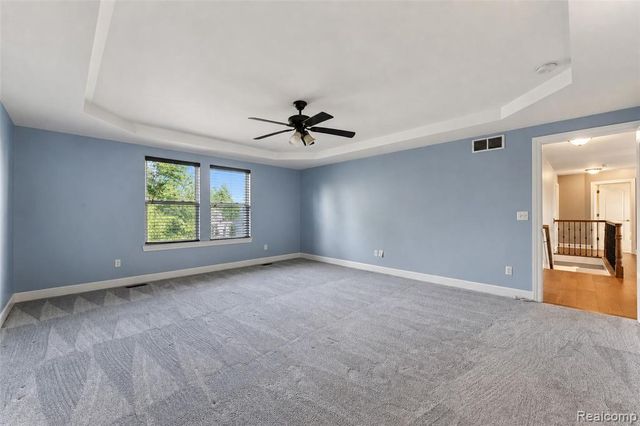 54908 N Grenelefe Circle, South Lyon, MI 48178