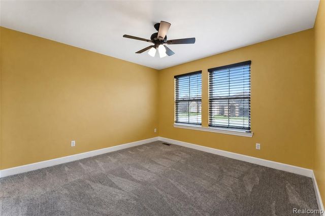 54908 N Grenelefe Circle, South Lyon, MI 48178