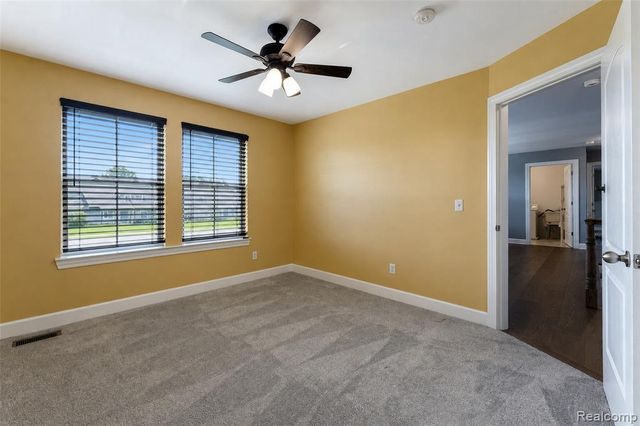 54908 N Grenelefe Circle, South Lyon, MI 48178