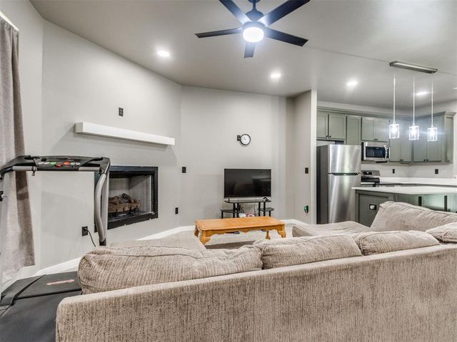 605 W Franklin Street, Shawnee, OK 74804
