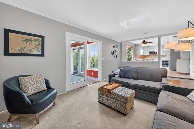 1 JOHN COURT, Hamilton, NJ 08620