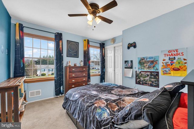 1 JOHN COURT, Hamilton, NJ 08620