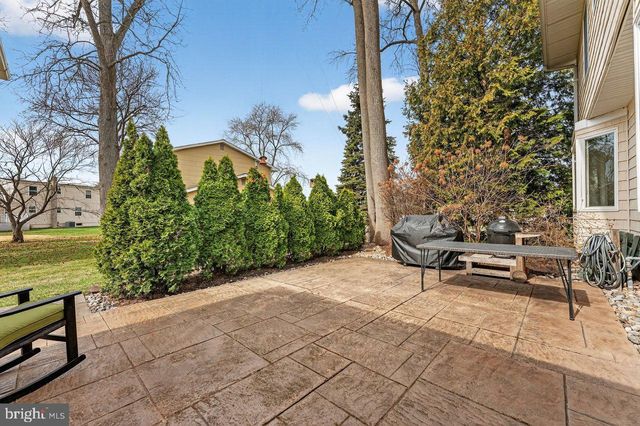 1 JOHN COURT, Hamilton, NJ 08620