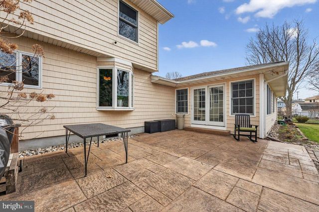 1 JOHN COURT, Hamilton, NJ 08620