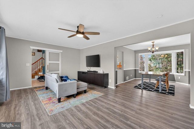 1 JOHN COURT, Hamilton, NJ 08620