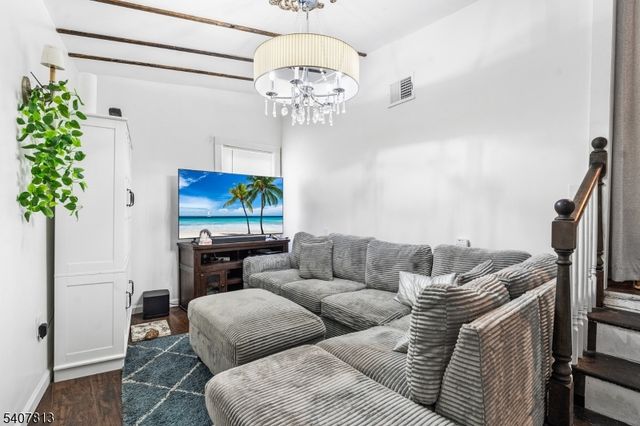 218 Muhlenberg Pl, Plainfield City, NJ 07060