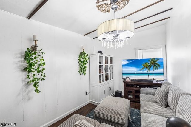 218 Muhlenberg Pl, Plainfield City, NJ 07060