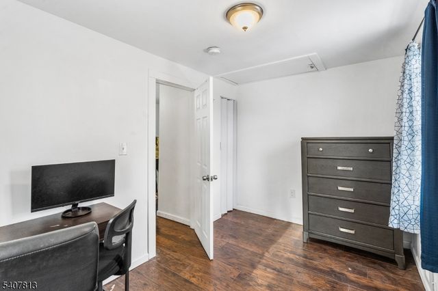 218 Muhlenberg Pl, Plainfield City, NJ 07060