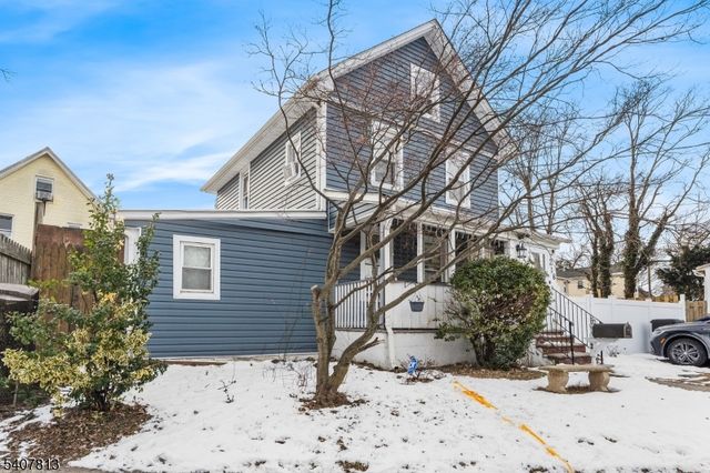 218 Muhlenberg Pl, Plainfield City, NJ 07060