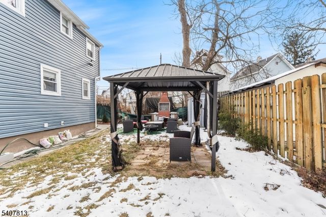 218 Muhlenberg Pl, Plainfield City, NJ 07060