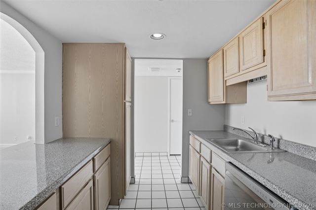 410 W 7th Street 2026, Tulsa, OK 74119