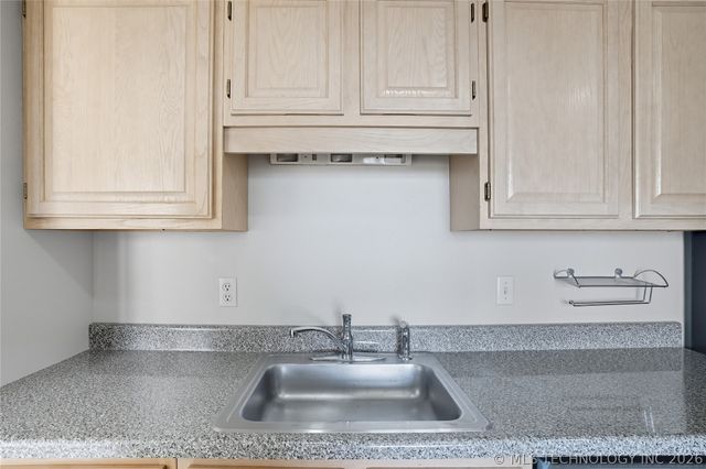 410 W 7th Street 2026, Tulsa, OK 74119