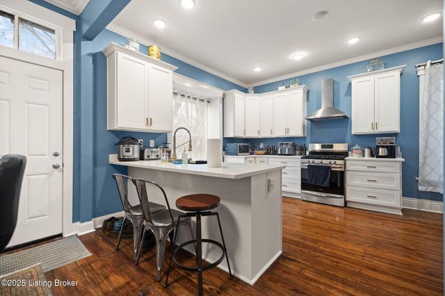 1438 S Floyd St, Louisville, KY 40208