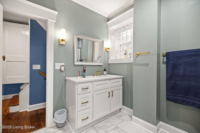 1438 S Floyd St, Louisville, KY 40208