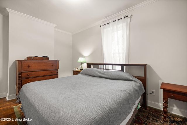 1438 S Floyd St, Louisville, KY 40208