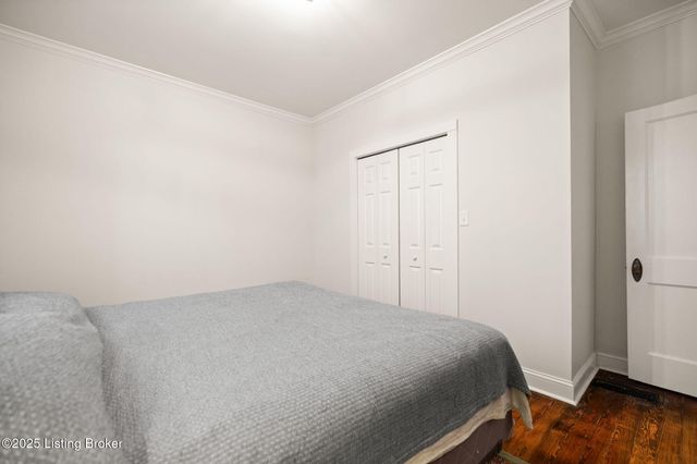 1438 S Floyd St, Louisville, KY 40208