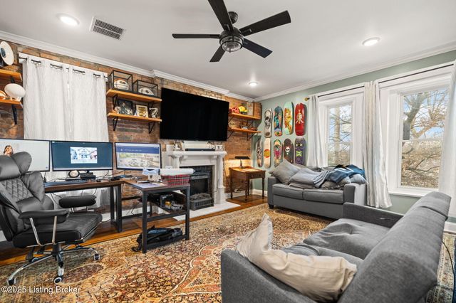 1438 S Floyd St, Louisville, KY 40208