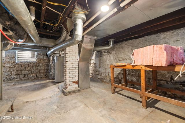 1438 S Floyd St, Louisville, KY 40208