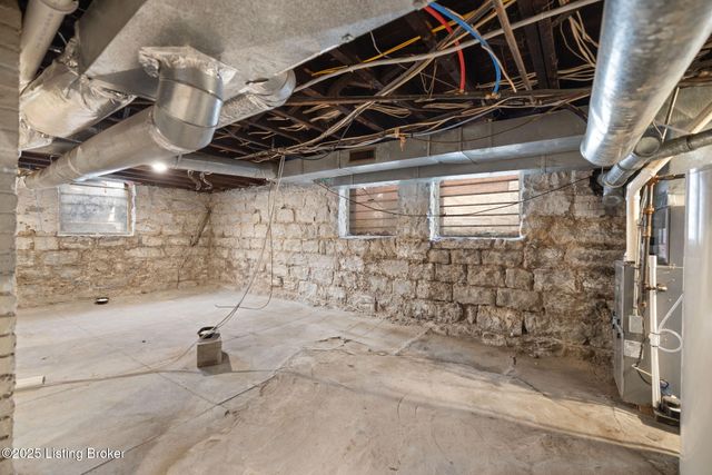 1438 S Floyd St, Louisville, KY 40208