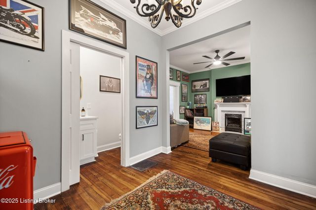 1438 S Floyd St, Louisville, KY 40208