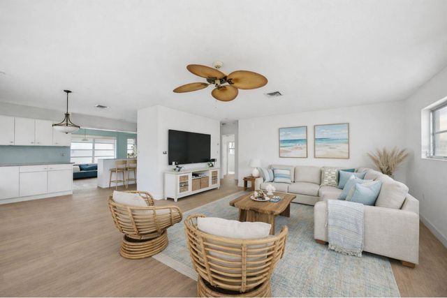 40 PEARL STREET 40, Englewood, FL 34223