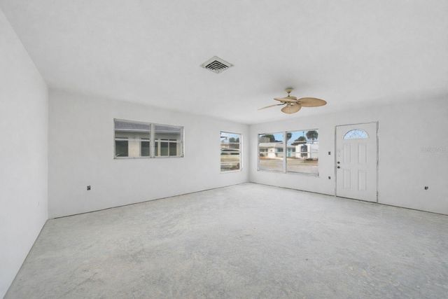 40 PEARL STREET 40, Englewood, FL 34223