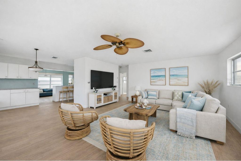 Image 2 of property listing at 40 PEARL STREET 40, Englewood, FL 34223