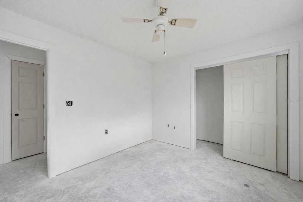 Image 22 of property listing at 40 PEARL STREET 40, Englewood, FL 34223