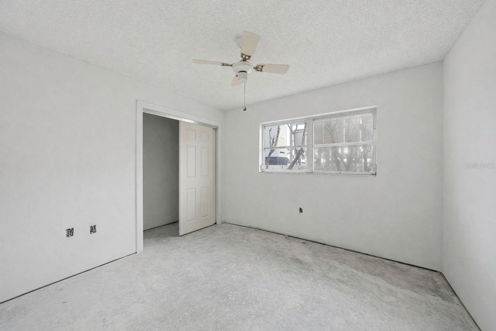 Image 23 of property listing at 40 PEARL STREET 40, Englewood, FL 34223