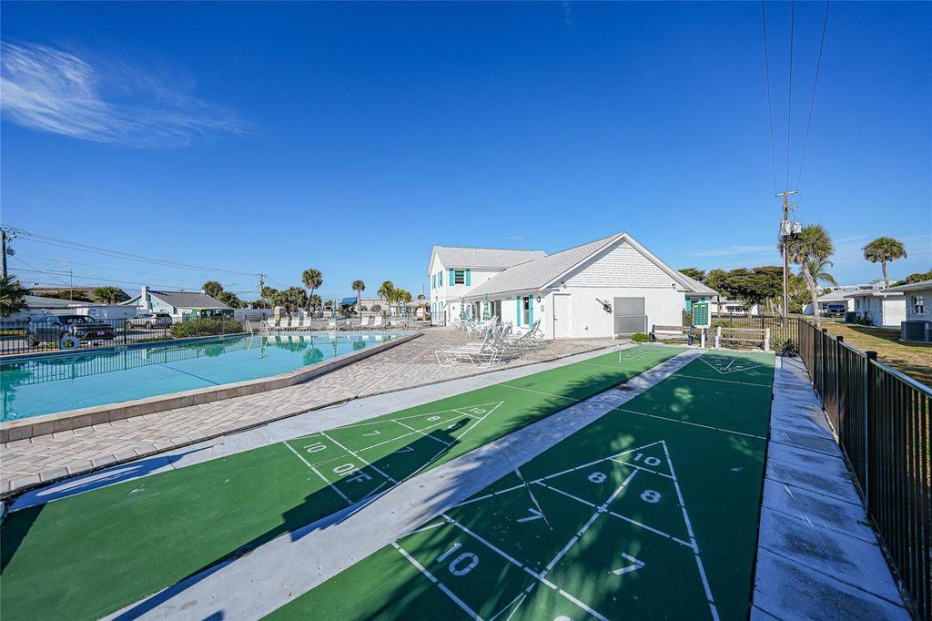 Image 42 of property listing at 40 PEARL STREET 40, Englewood, FL 34223