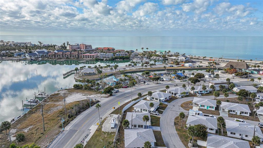 Image 51 of property listing at 40 PEARL STREET 40, Englewood, FL 34223