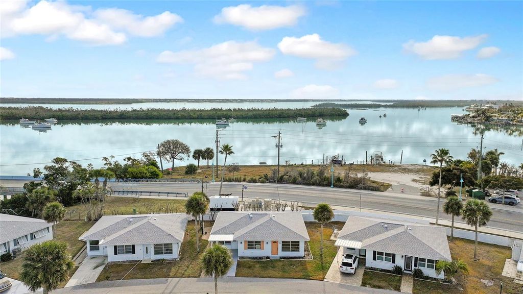 Image 53 of property listing at 40 PEARL STREET 40, Englewood, FL 34223