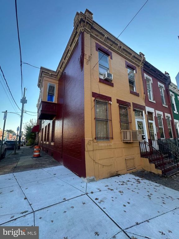900 W CAMBRIA ST, PHILADELPHIA, PA 19133 — photo 2