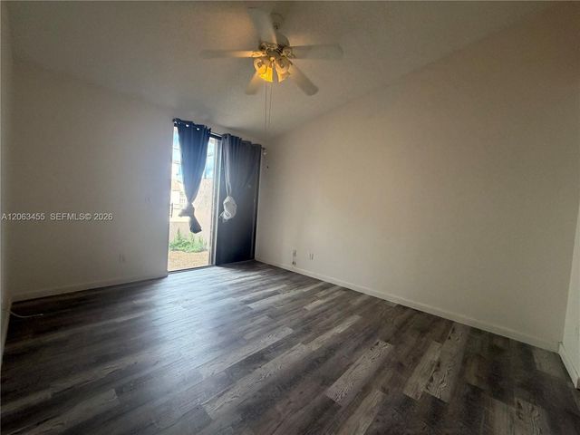 1172 NW 122nd Terrace, Pembroke Pines, FL 33026