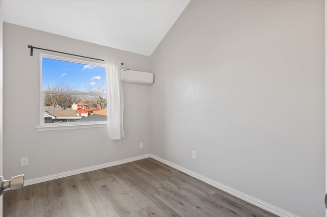 8436 Cloverglen Lane, Fort Worth, TX 76123