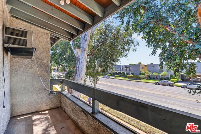 21801 Roscoe Boulevard 206, Los Angeles, CA 91304