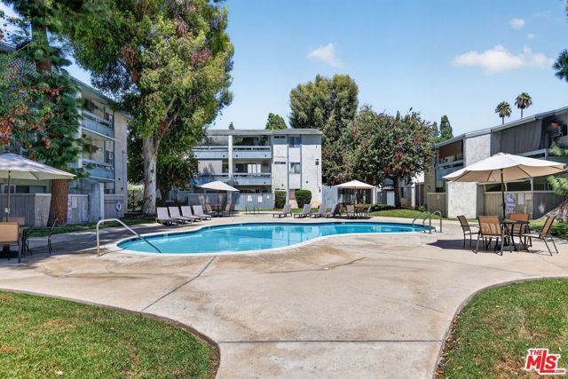 21801 Roscoe Boulevard 206, Los Angeles, CA 91304