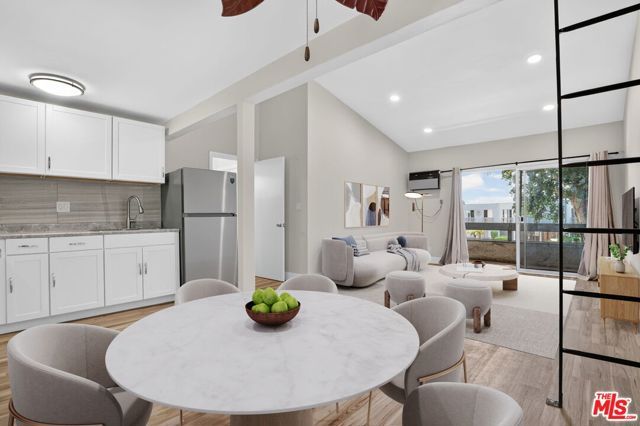 21801 Roscoe Boulevard 206, Los Angeles, CA 91304
