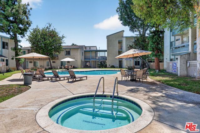 21801 Roscoe Boulevard 206, Los Angeles, CA 91304