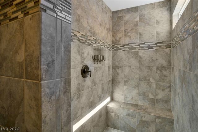 2000 Solvang Mill Drive, Las Vegas, NV 89135