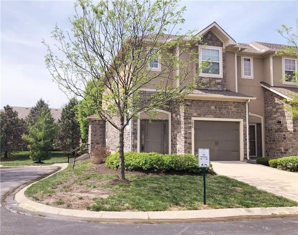 7890 W 158 Court, Overland Park, KS 66223