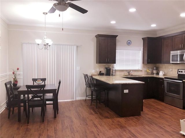 7890 W 158 Court, Overland Park, KS 66223