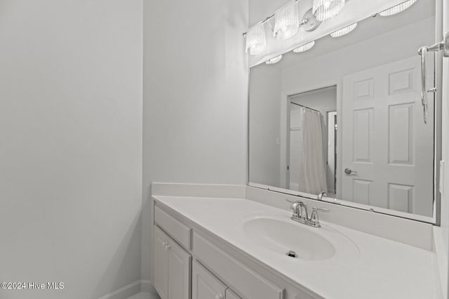 611 Creekwood Drive, Trent Woods, NC 28562