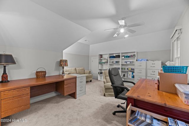611 Creekwood Drive, Trent Woods, NC 28562
