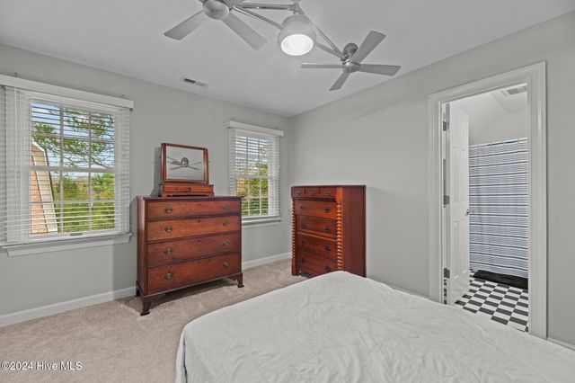 611 Creekwood Drive, Trent Woods, NC 28562