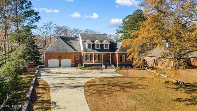 611 Creekwood Drive, Trent Woods, NC 28562