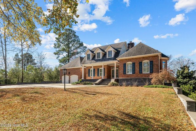 611 Creekwood Drive, Trent Woods, NC 28562
