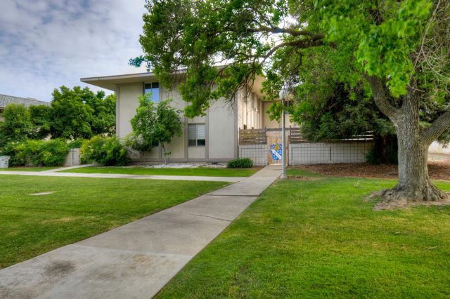 5327 N Millbrook Avenue, Fresno, CA 93710