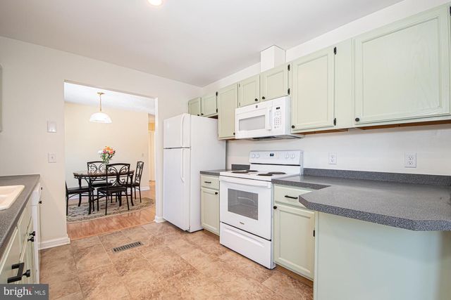 213 WOODROW RD, Winchester, VA 22602